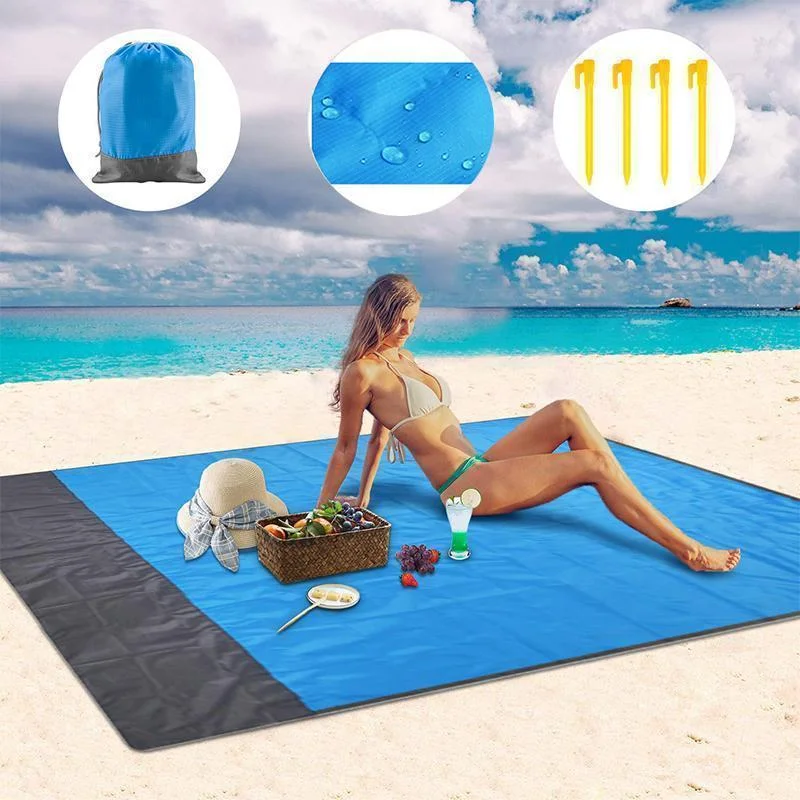 Meladen™ Ultraleicht Tragbare Stranddecke mit 4 Zeltstöpsel für Park Strand und Picknick