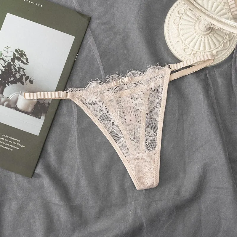 European Style Thong Sexy Lace Panties Low Waist Seamless Fashion Hollow Out G-Gtring Women' Transparent T Pants Female Lingerie