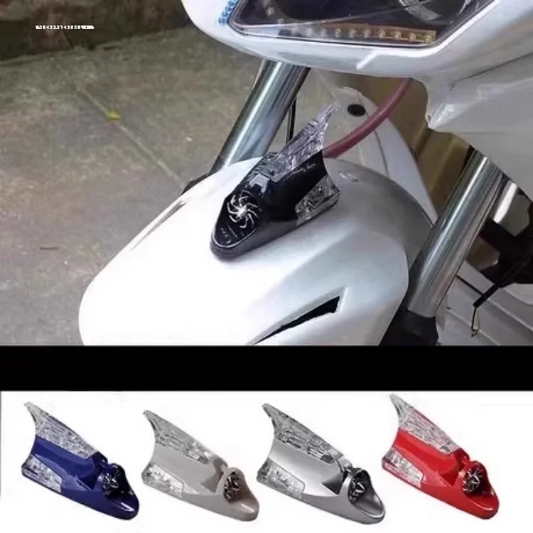 Lampeggiante per auto con pinna di segnalazione 