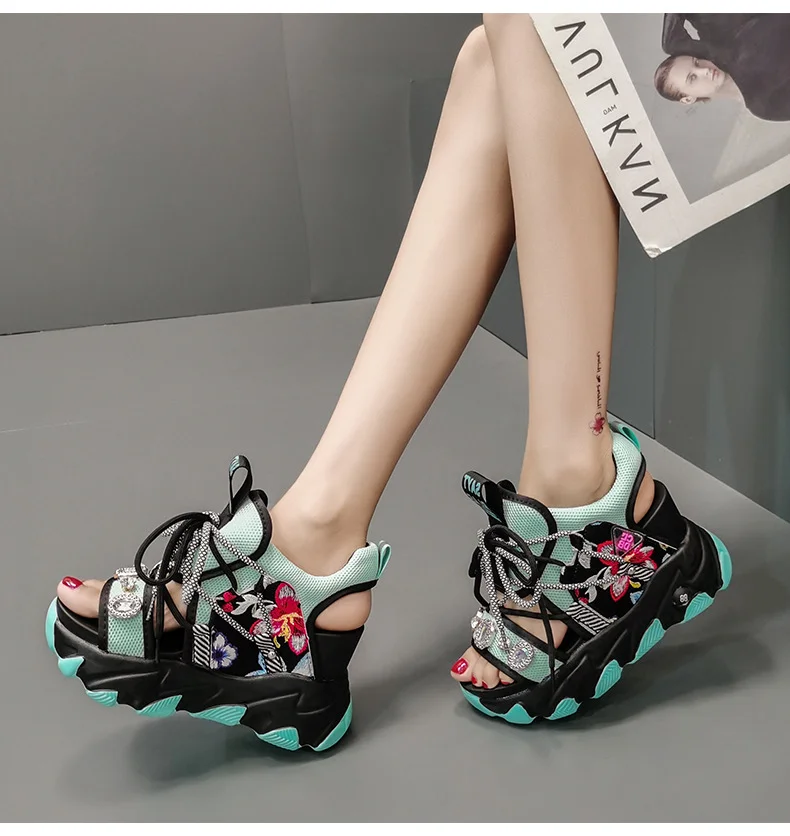 Tanguoant Tanguoant Flower Slope With Water Diamond Sandals Female 2023 Summer New Korean Version High Heel Platform Casual Match Roman Sandals