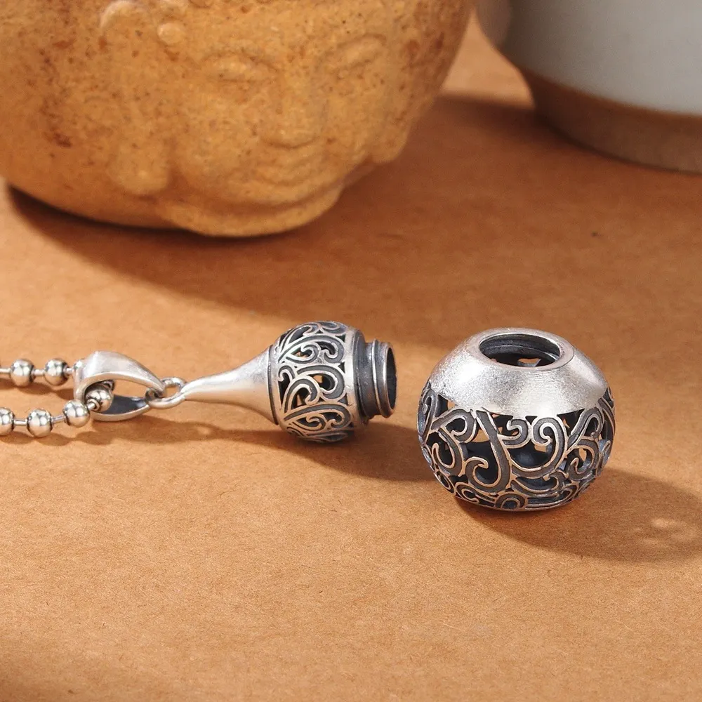 Chinese Style Auspicious Cloud Pattern Gourd Pendant