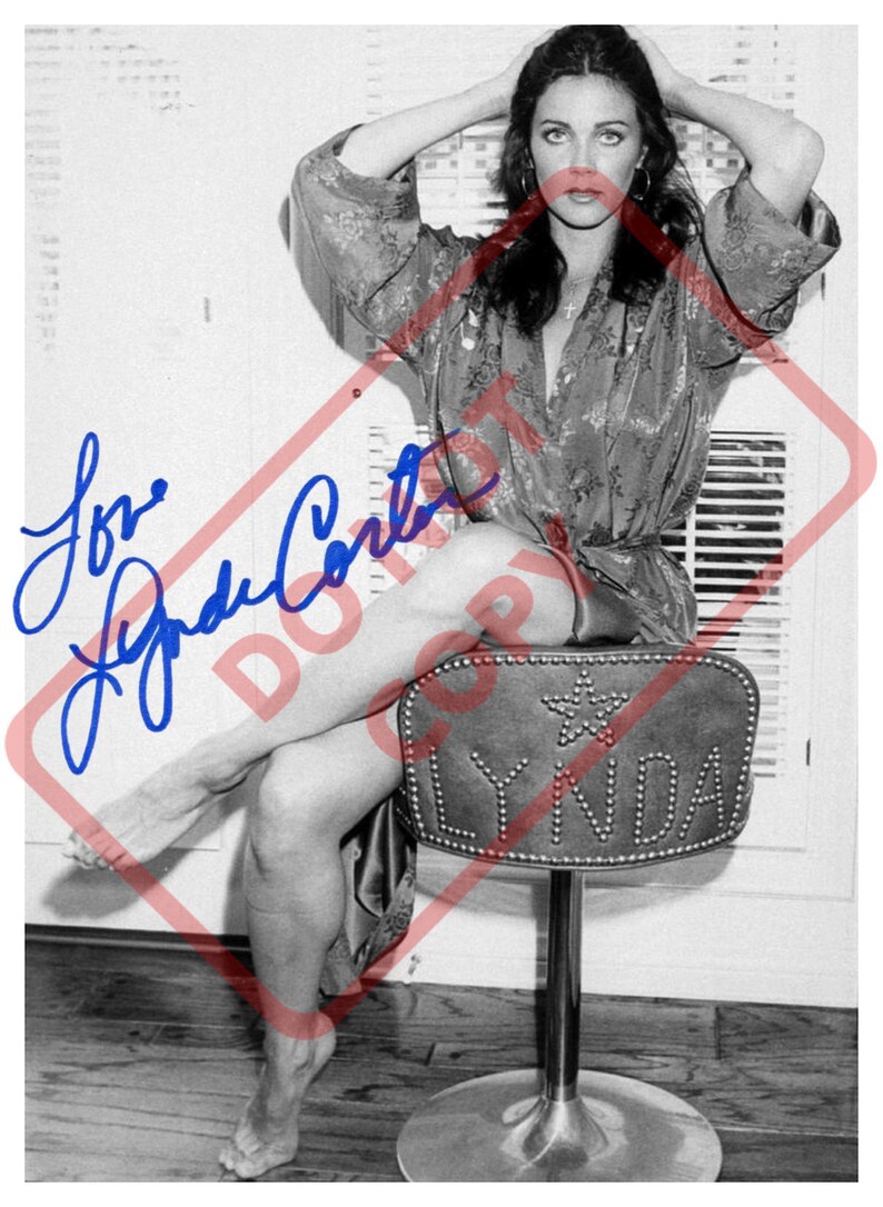 Lynda Carter Sexy Feet Toes 8.5x11 Autographed Signed Reprint Photo Poster painting