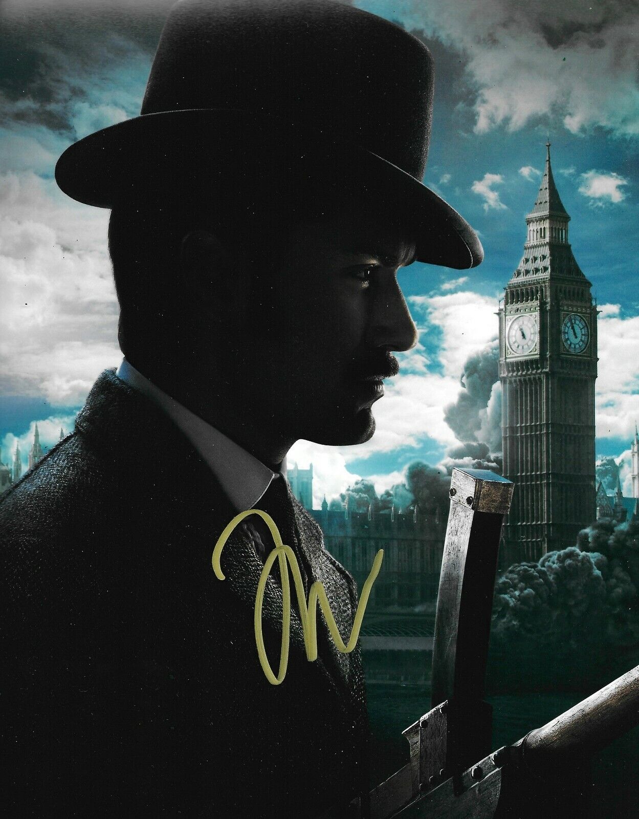 Jude Law Signed Sherlock Holmes 10x8 Photo Poster painting AFTAL