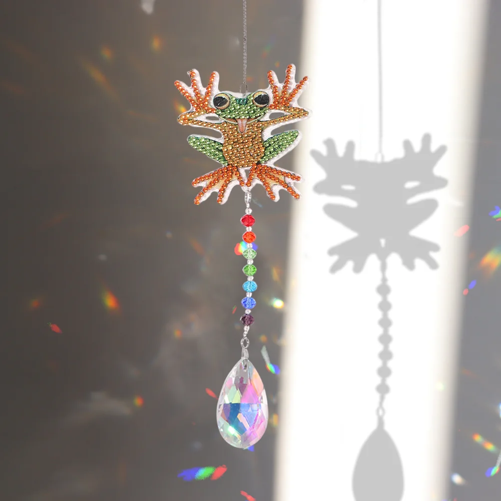 DIY Diamond Painting Sun Catcher - Frog