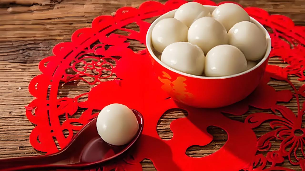 The Lantern Festival - China's Festival of Lights