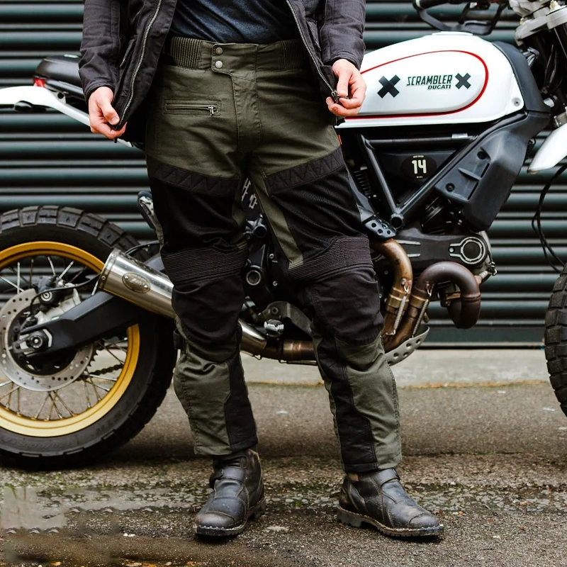 Versatile Raid Explorer Straight Leg Pants