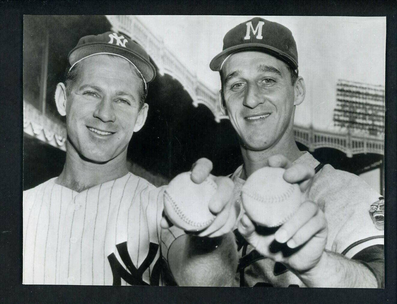 Warren Spahn & Whitey Ford 1957 or 1958 World Sreies Press Photo Poster painting Braves Yankees