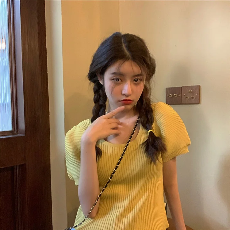 Uveng Uveng New Chic Temperament Slimming Foam Sleeve Round Collar Knitted Short-Sleeved T-Shirt White Blouse Tide