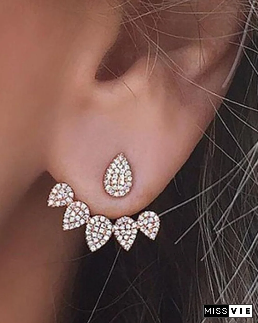 1Pair Waterdrop Shaped Studded Earrings