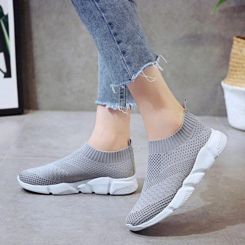 Summer women's sneakers Vulcanized Shoes Sock Sneakers Women Slip On Flat Shoes Women Plus Size Loafers ladies shoes 1029 1118