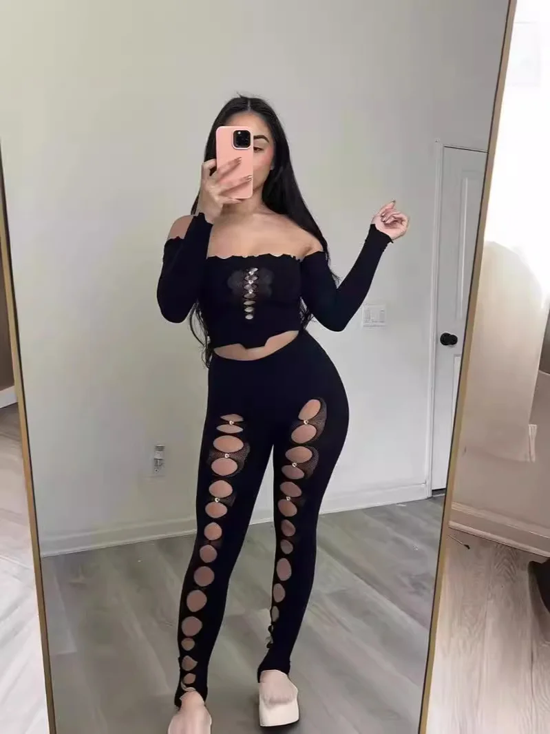 Uveng Uveng Female Solid Color Round Collar Hollow Lace Sexy Body Repair Knit 2 Pieces Set