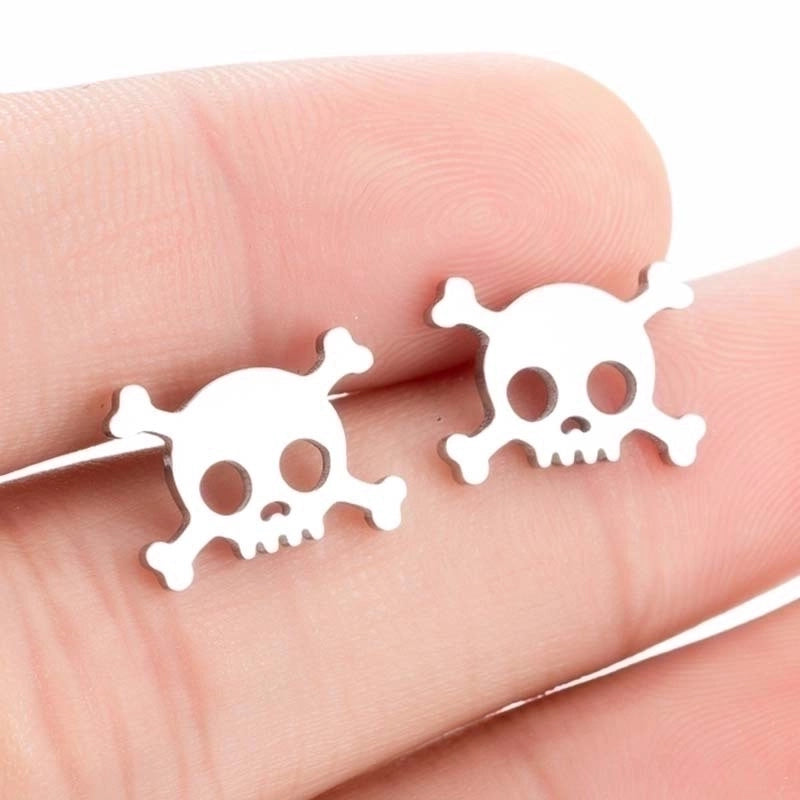 Halloween Minimalist Skull Stainless Steel No Inlaid Ear Studs