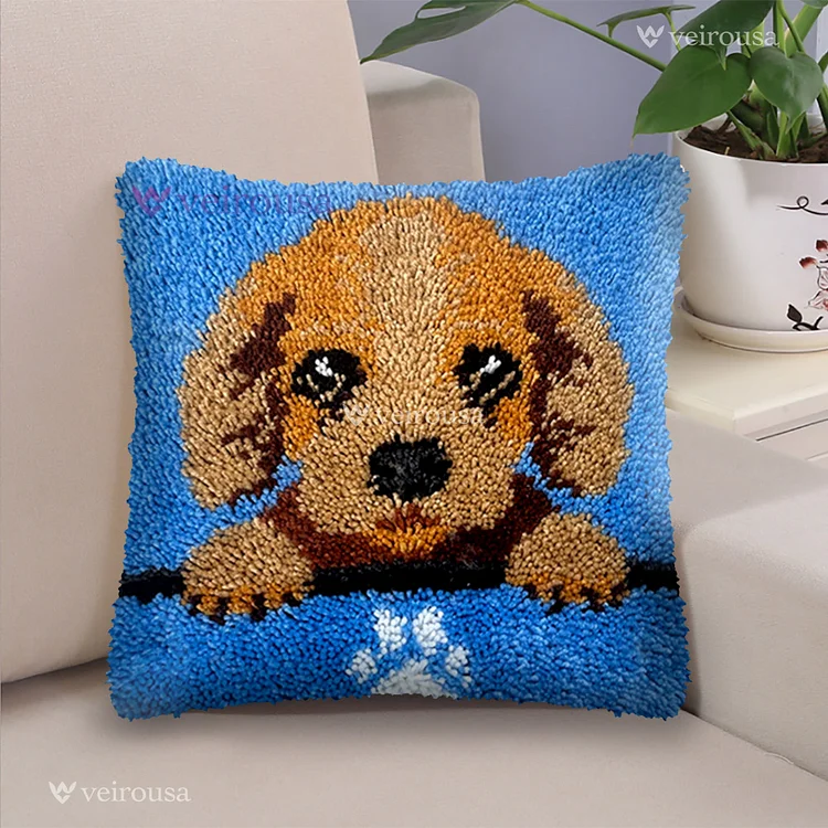 Golden Retriever Puppy - Latch Hook Pillow Kit veirousa