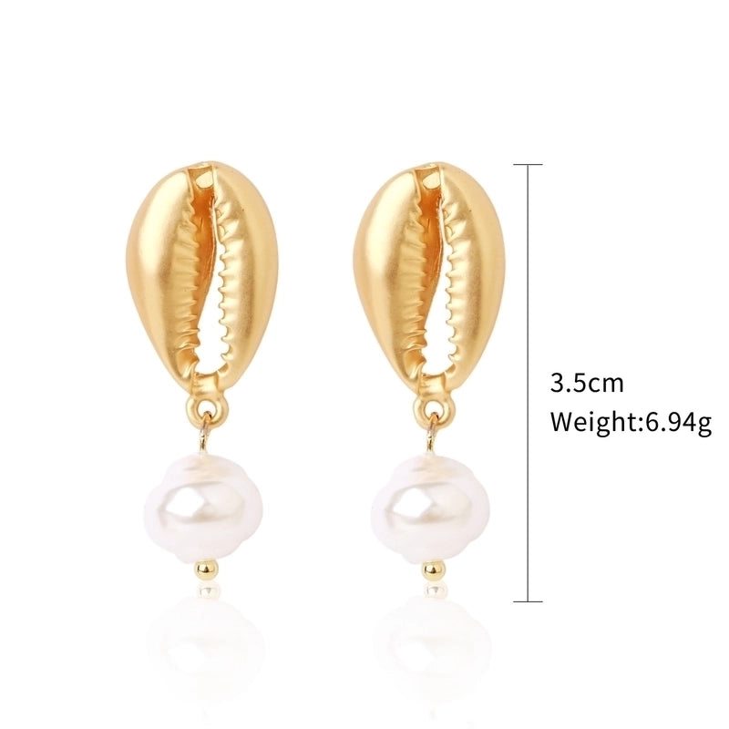 Fashion Shell Shell Inlaid Shell Artificial Pearls Women’s Earrings 1 Pair