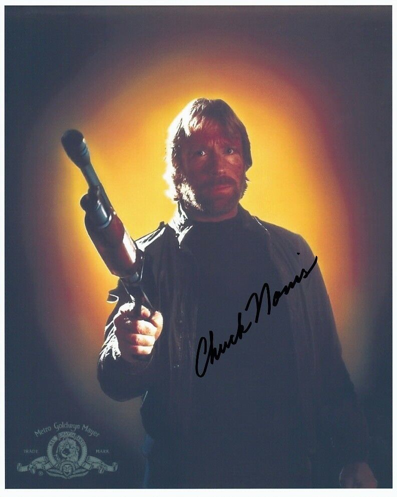 CHUCK NORRIS signed CODE OF SILENCE 8x10 w/ STUNNING CLOSEUP WITH SHOTGUN