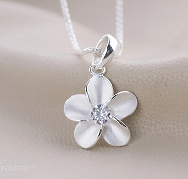 Fashion Jewelry 925 Sterling Silver Clavicle Chain Crystal Plum Blossom Pendant Necklace