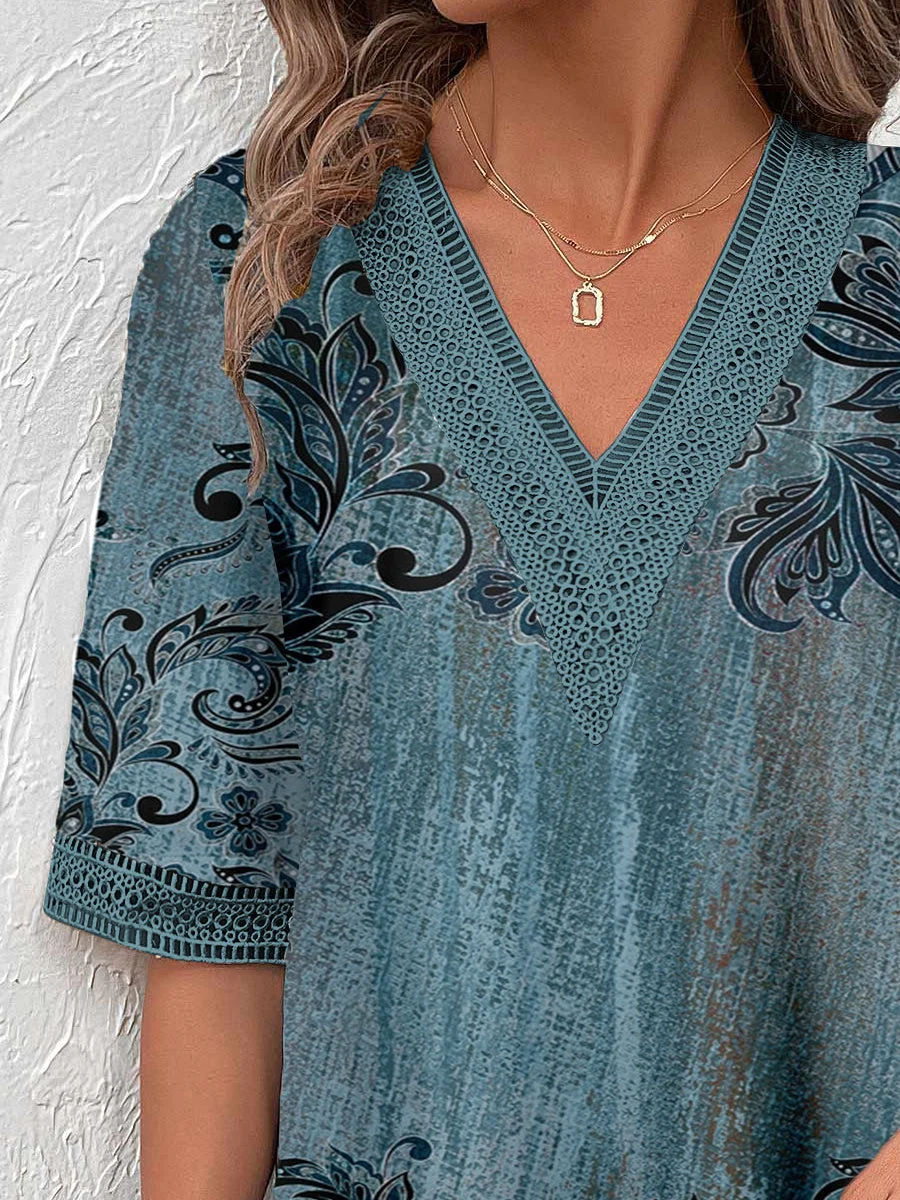 Women's Half Sleeve V-neck Graphic Lace Floral Printed Top