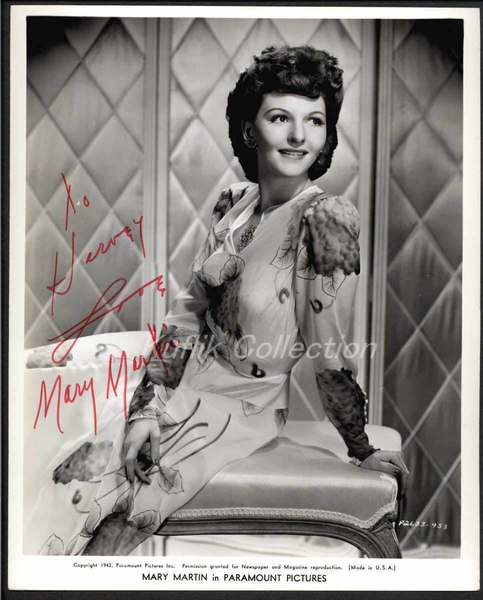 Mary Martin - Signed Vintage Celebrity Autograph Photo Poster painting