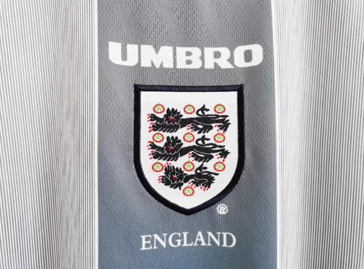 1996 England Away Retro Long Sleeve Men's Football T-Shirt Thai Quality