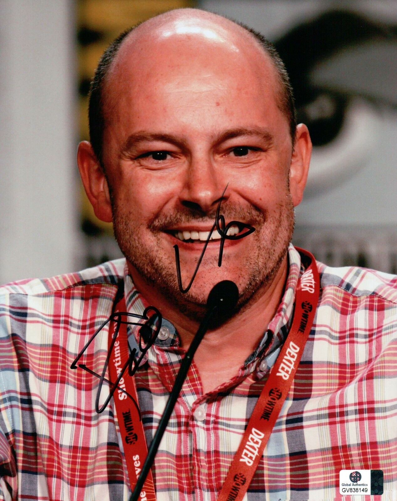 Rob Corddry Signed Autographed 8X10 Photo Poster painting Stubble Smiling Plaid Shirt GV838149