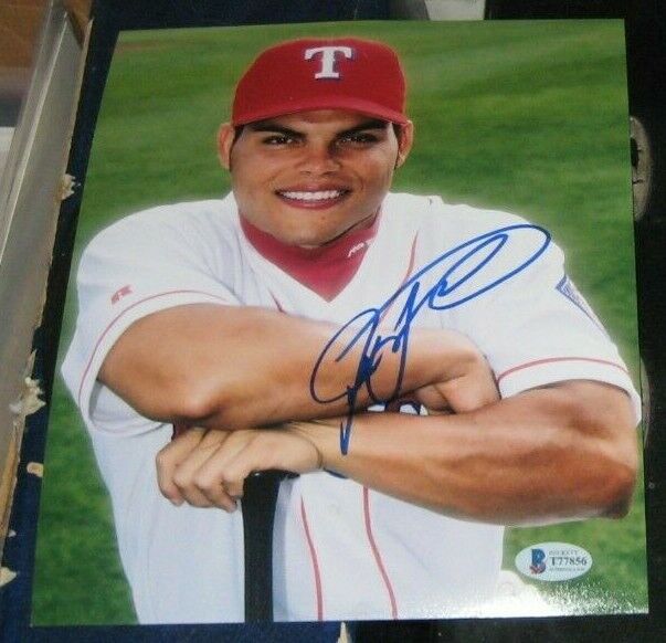 IVAN PUDGE RODRIGUEZ TEXAS RANGERS SIGNED AUTOGRAPHED 8X10 Photo Poster painting BAS #T77865