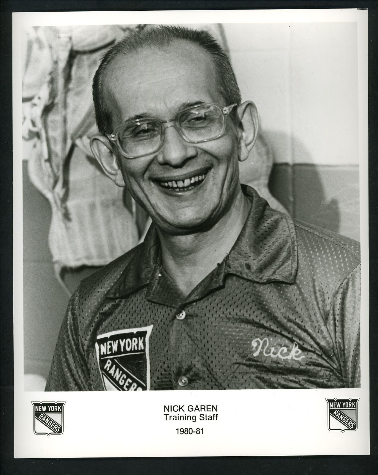 Nick Garen Trainer New York Rangers team issued 1980 Press Photo Poster painting