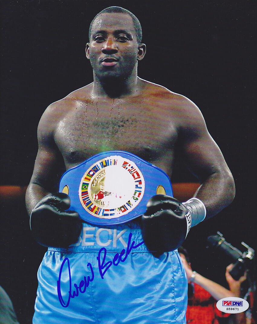 Owen Beck SIGNED 8x10 Photo Poster painting Heavyweight Boxer PSA/DNA AUTOGRAPHED