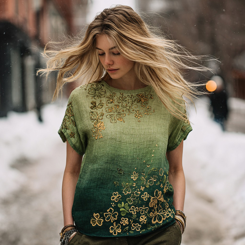 Women's Celtic Knot And St. Patrick's Day Shamrock Casual Linen T-shirt wearshes