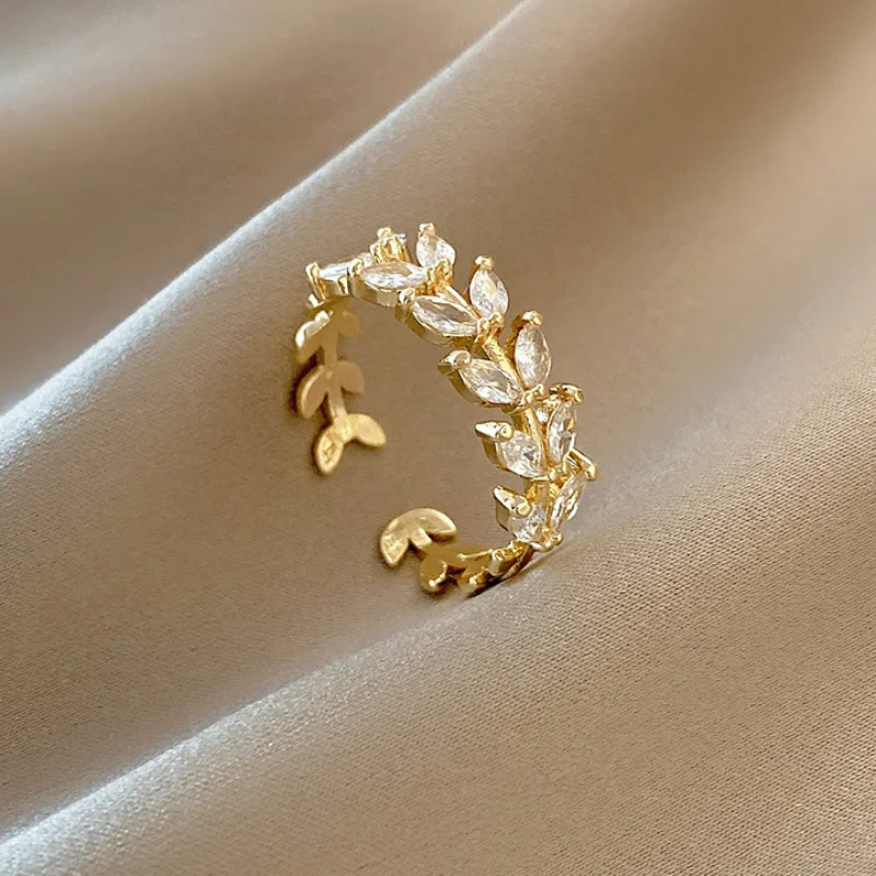 14K Crystal Vine Ring