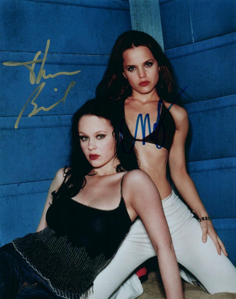 Mena Suvari Thora Birch 8x10 signed Photo Poster painting autographed Picture + COA