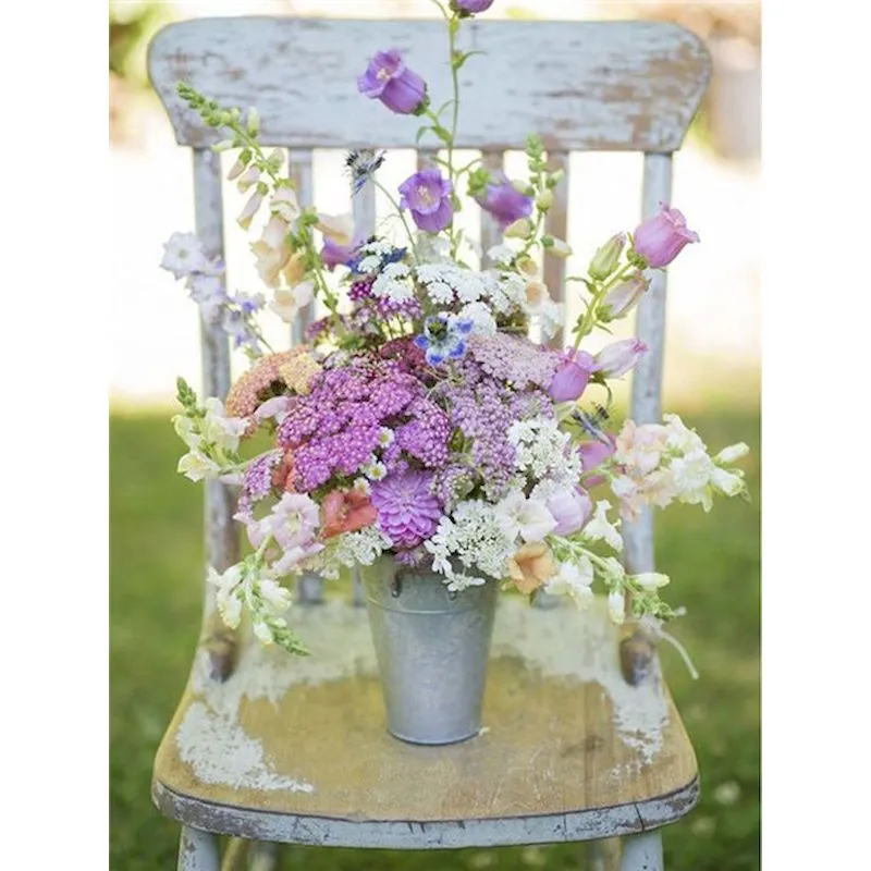 Diamond Painting - Full Round/Square Drill - Flowers On Chair(30*40 - 50*60cm)