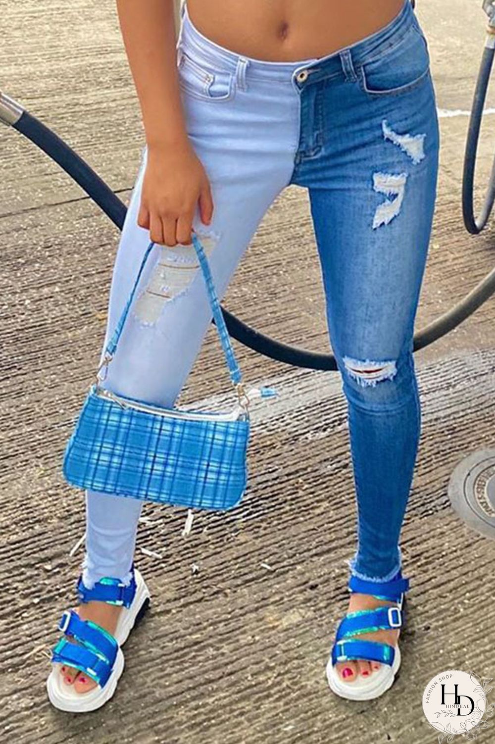 The cowboy blue Casual Color Lump Patchwork Solid Ripped Make Old Pocket Mid Waist Skinny Denim