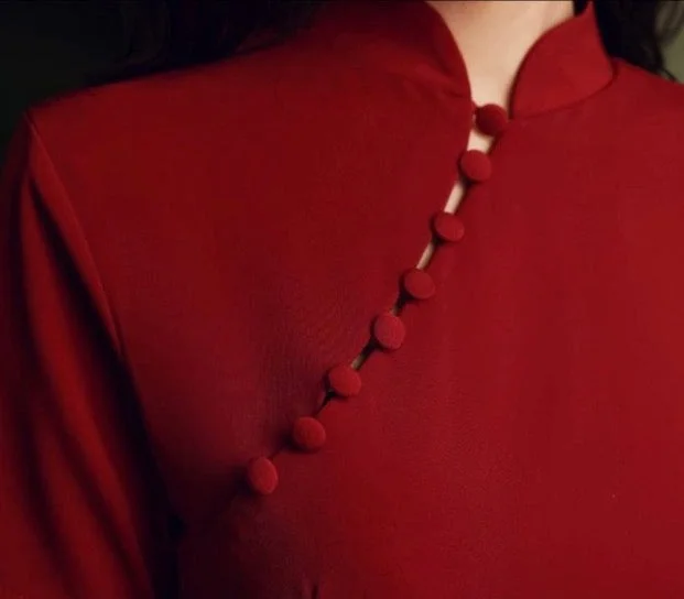 Modern style, butterfly mesh fabric, floor length wedding Qipao