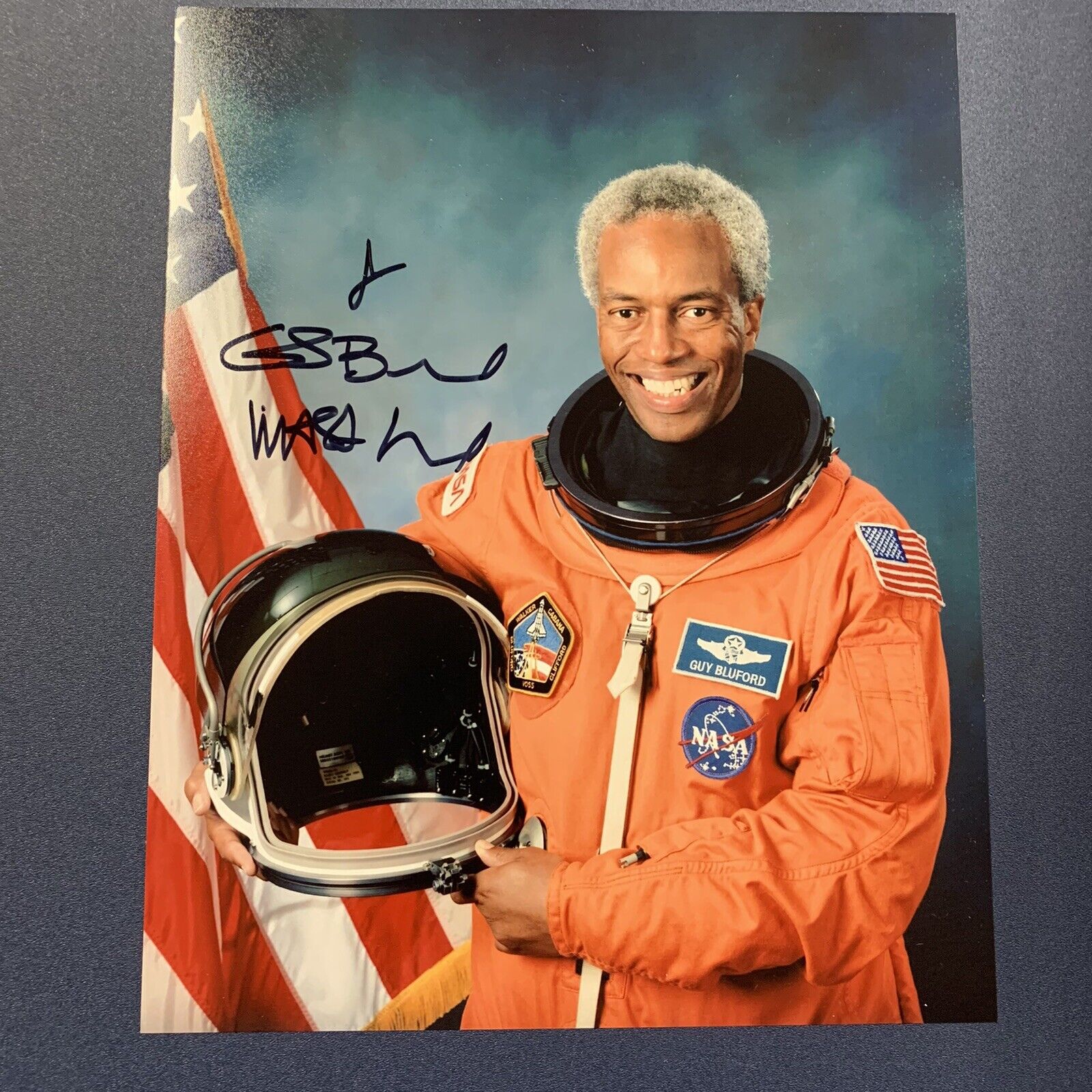 GUION BLUFORD HAND SIGNED 8x10 Photo Poster painting NASA ASTRONAUT NAVAL PILOT AUTOGRAPHED COA