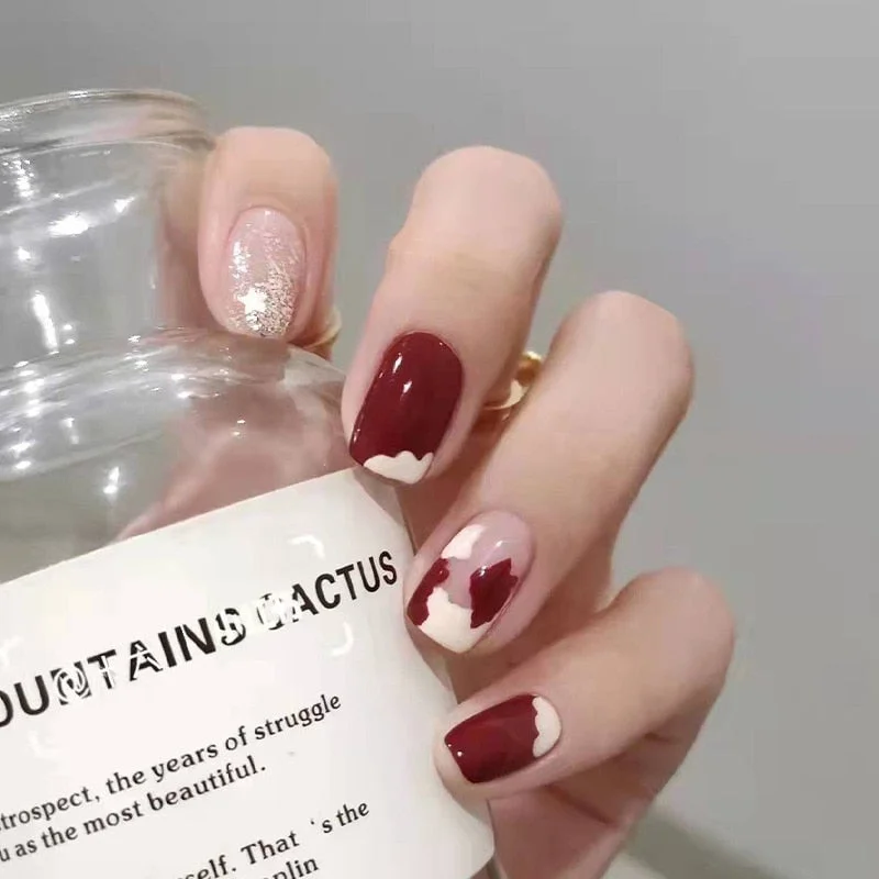 Red Press On Nails With Designs 24pcs/set Gold Cady Glitter Color  Fake Nails With Glue Short Full Nail Tips Hybrid Nail TY-Nail Inspo