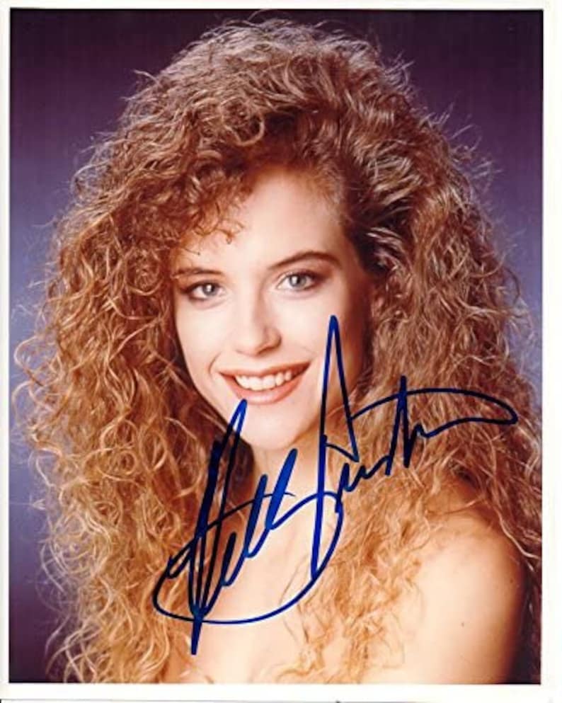 Kelly Preston Signed Autographed Glossy 8x10 Photo Poster painting - COA Matching Holograms