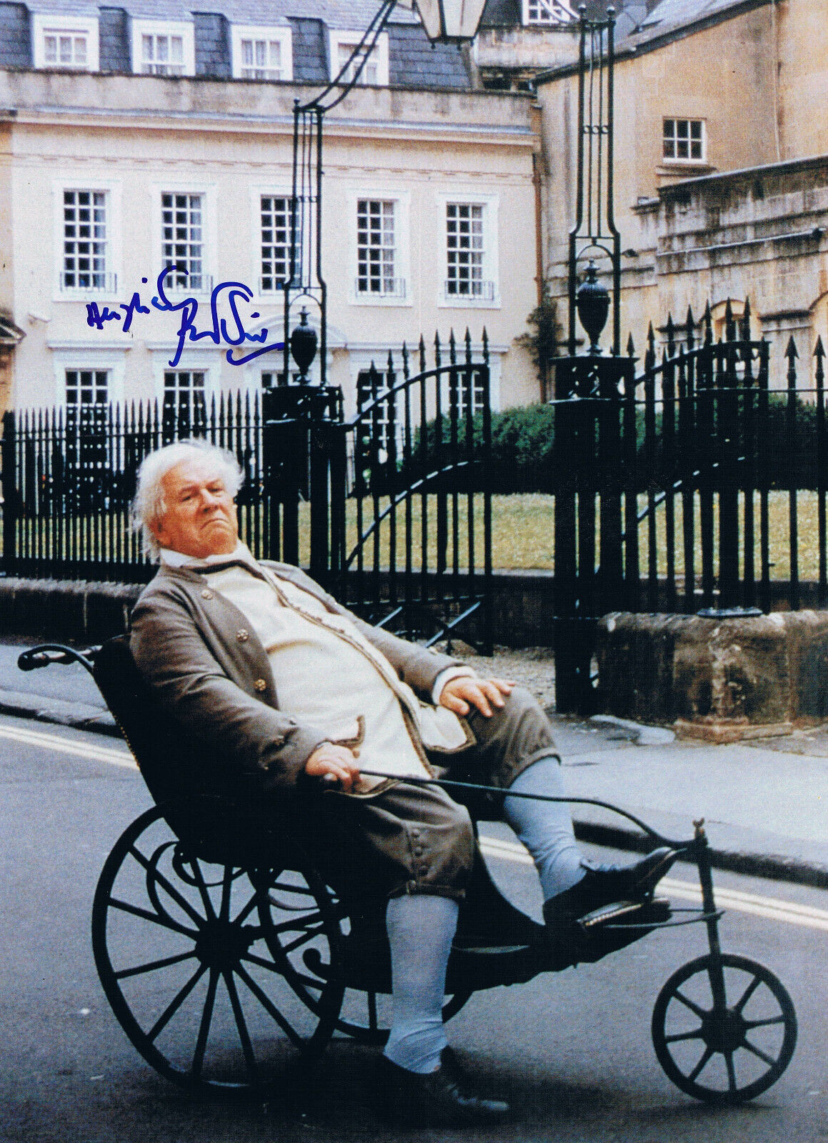 Peter Ustinov 1921-2004 genuine autograph 8x12