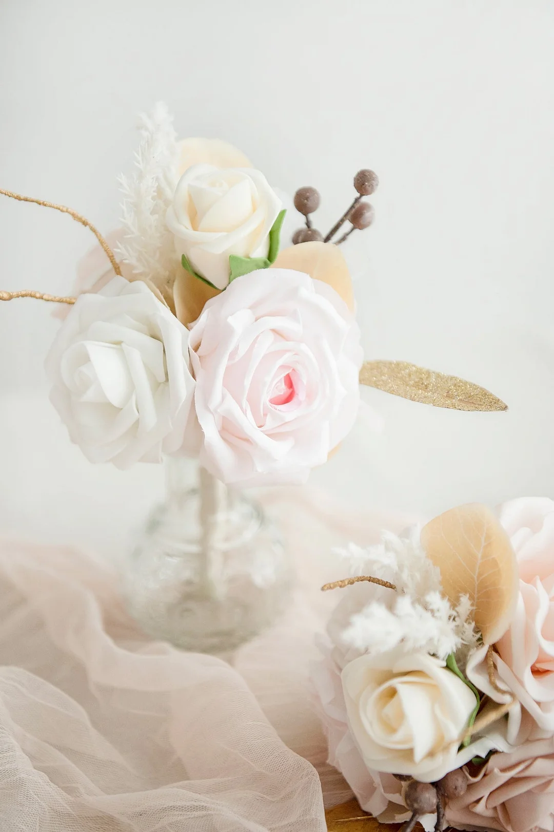 Mini Bouquet Centerpiece Set in White & Beige