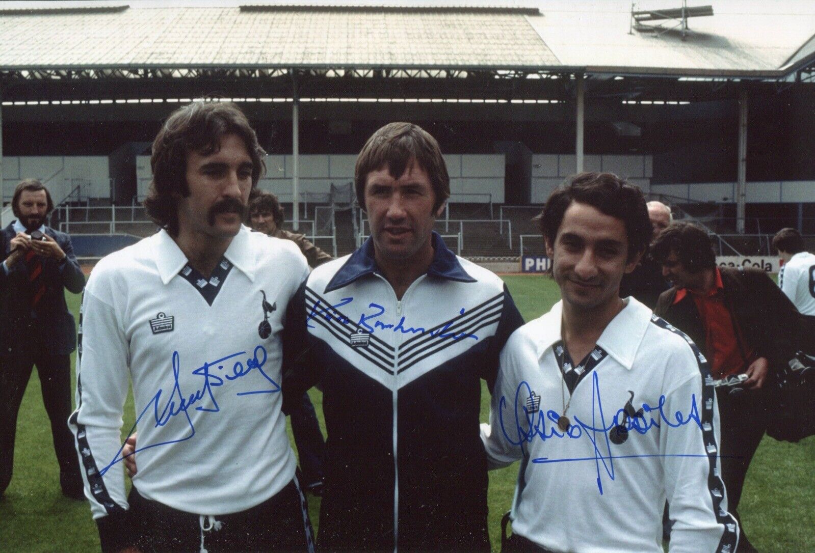 Tottenham legends Burkinshaw, Villa and Ardiles signed Photo Poster painting  -  UACC DEALER