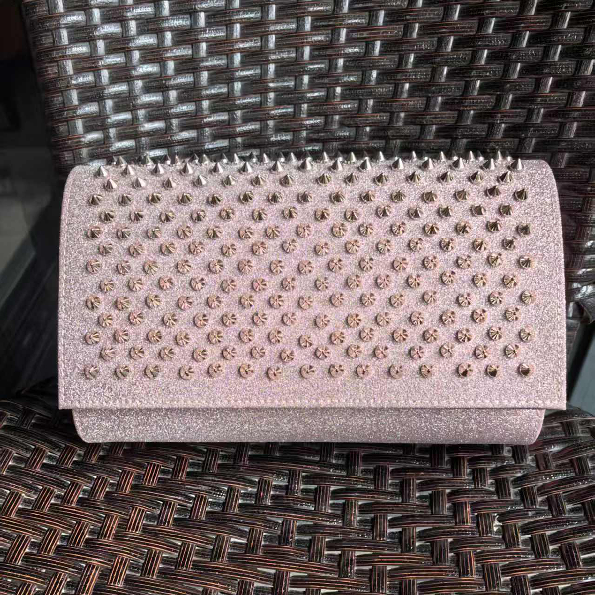 Red bottom lining square rivet wallet pink handbag-MERUMOTE