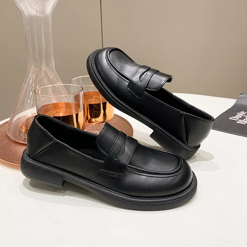 Yyvonne Lofo Shoes Women's 2025 Autumn British Wind Soft Soles Pedal Small Leather Shoes Thick-Soled JK Single Shoes Female Trend