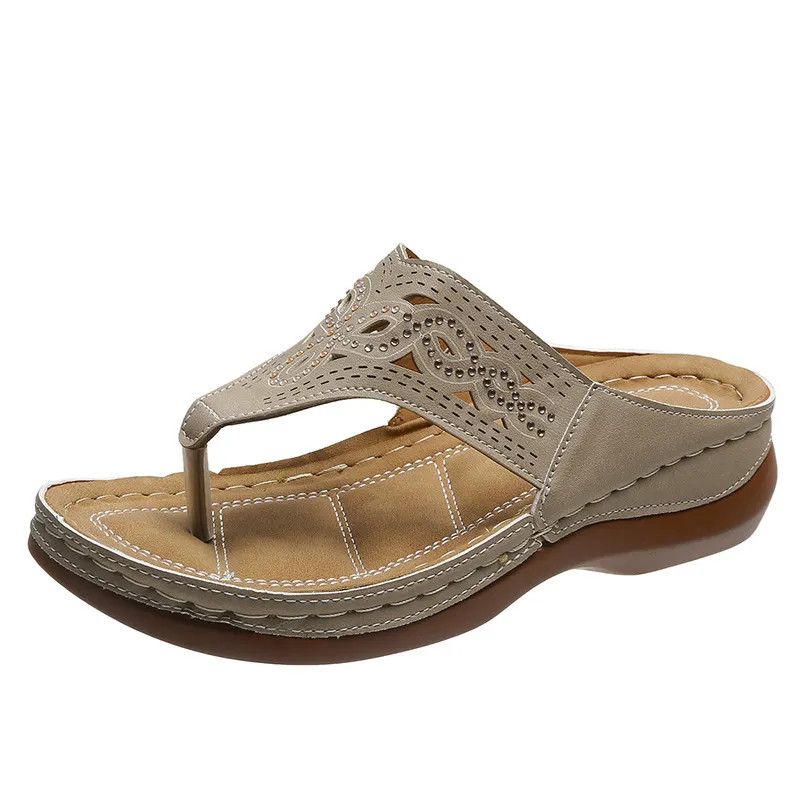 Breakj Breakj Large-Size Drill Toes Outside Wearing Beach Sandals Flat-Bottomed Loose Cake Bottom Slippers Women