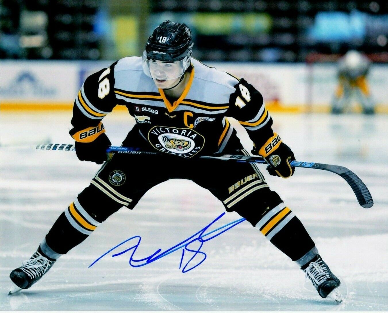 ALEX NEWHOOK autographed SIGNED VICTORIA GRIZZLIES 8x10 Photo Poster painting COLORADO AVALANCHE