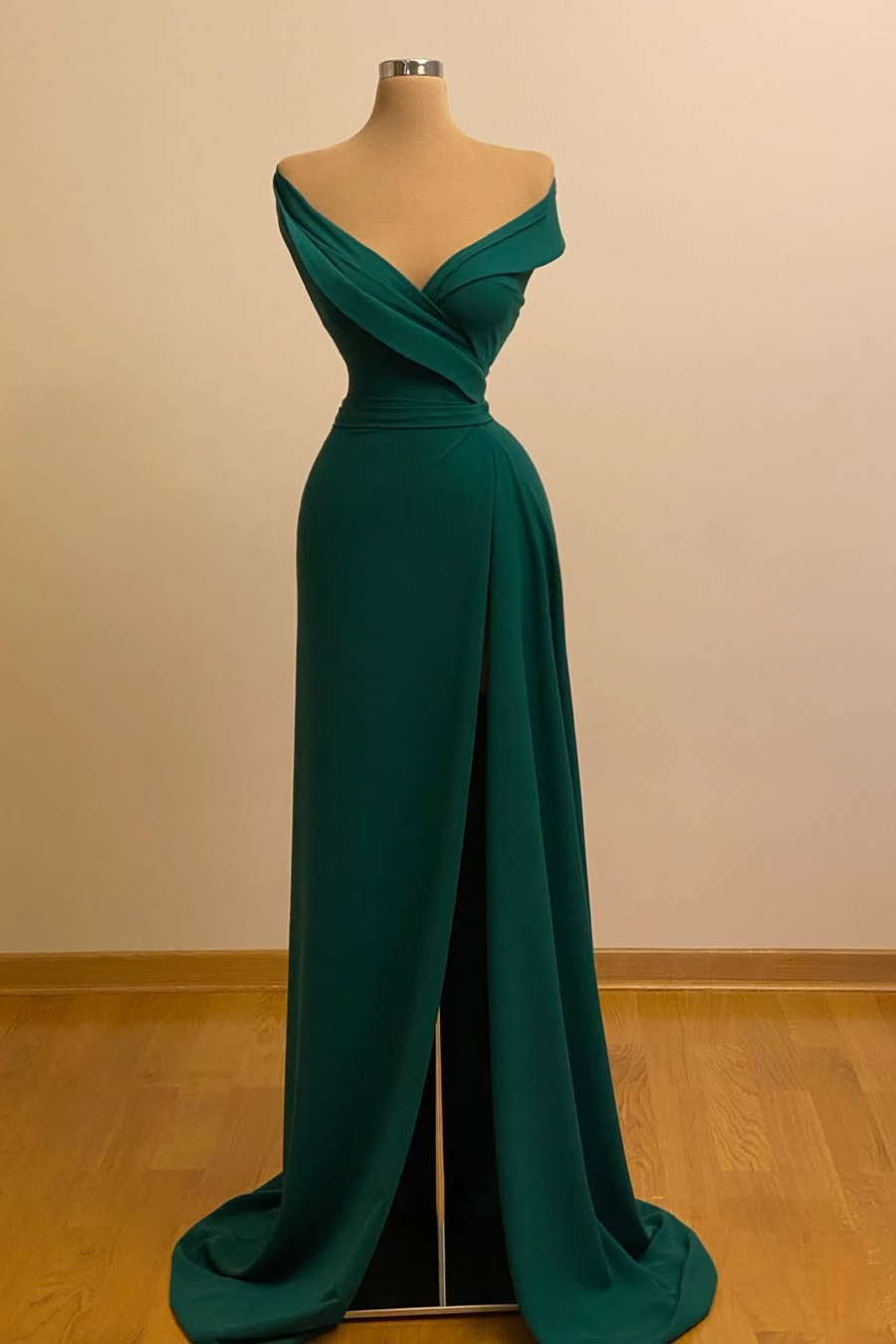 Lisliy Dark Green Sleeveless Strapless Deep V-Neck Mermaid Prom Dress