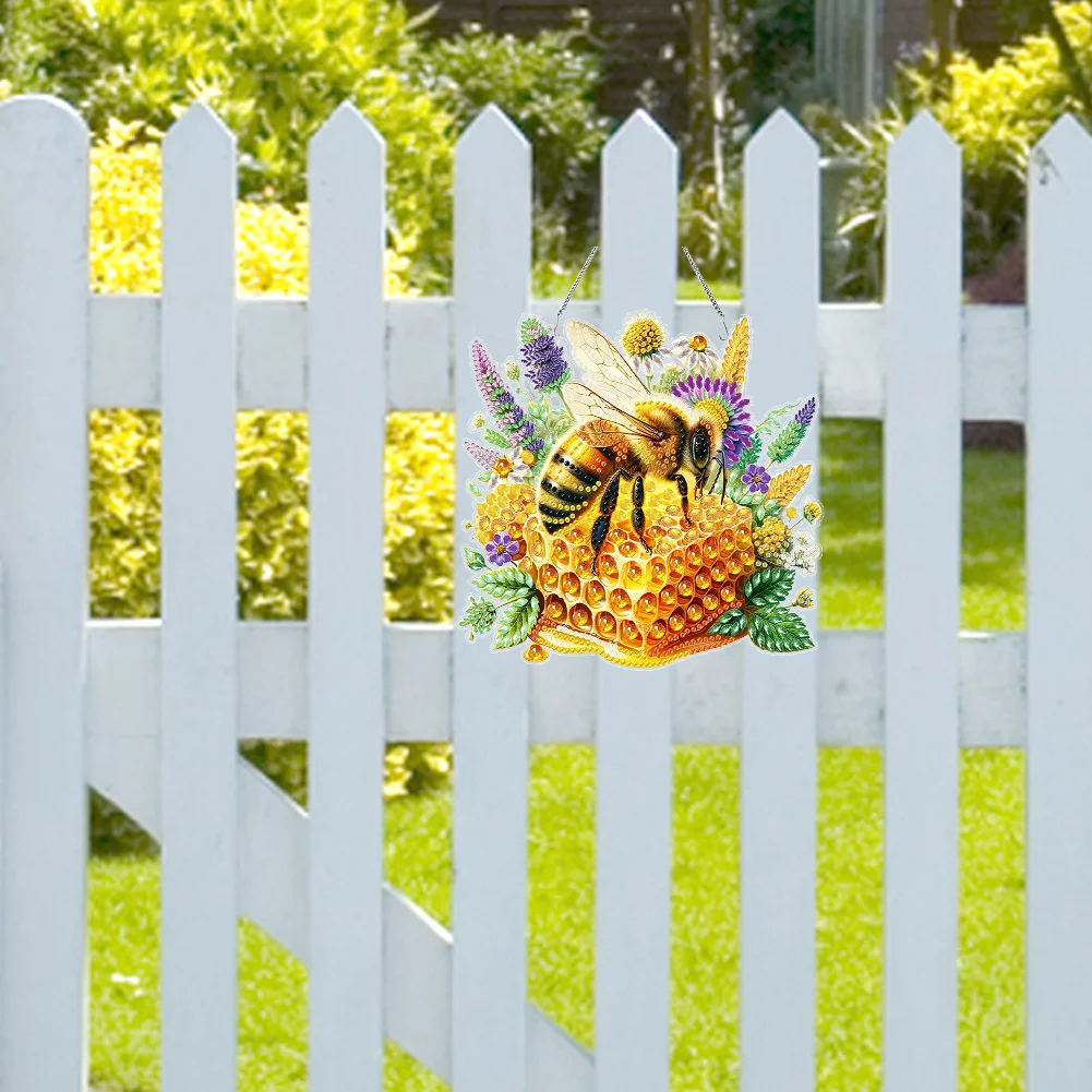 Acrylic Bee Diamond Painting Hanging Pendant for Home Wall Decor (Bee Honey)