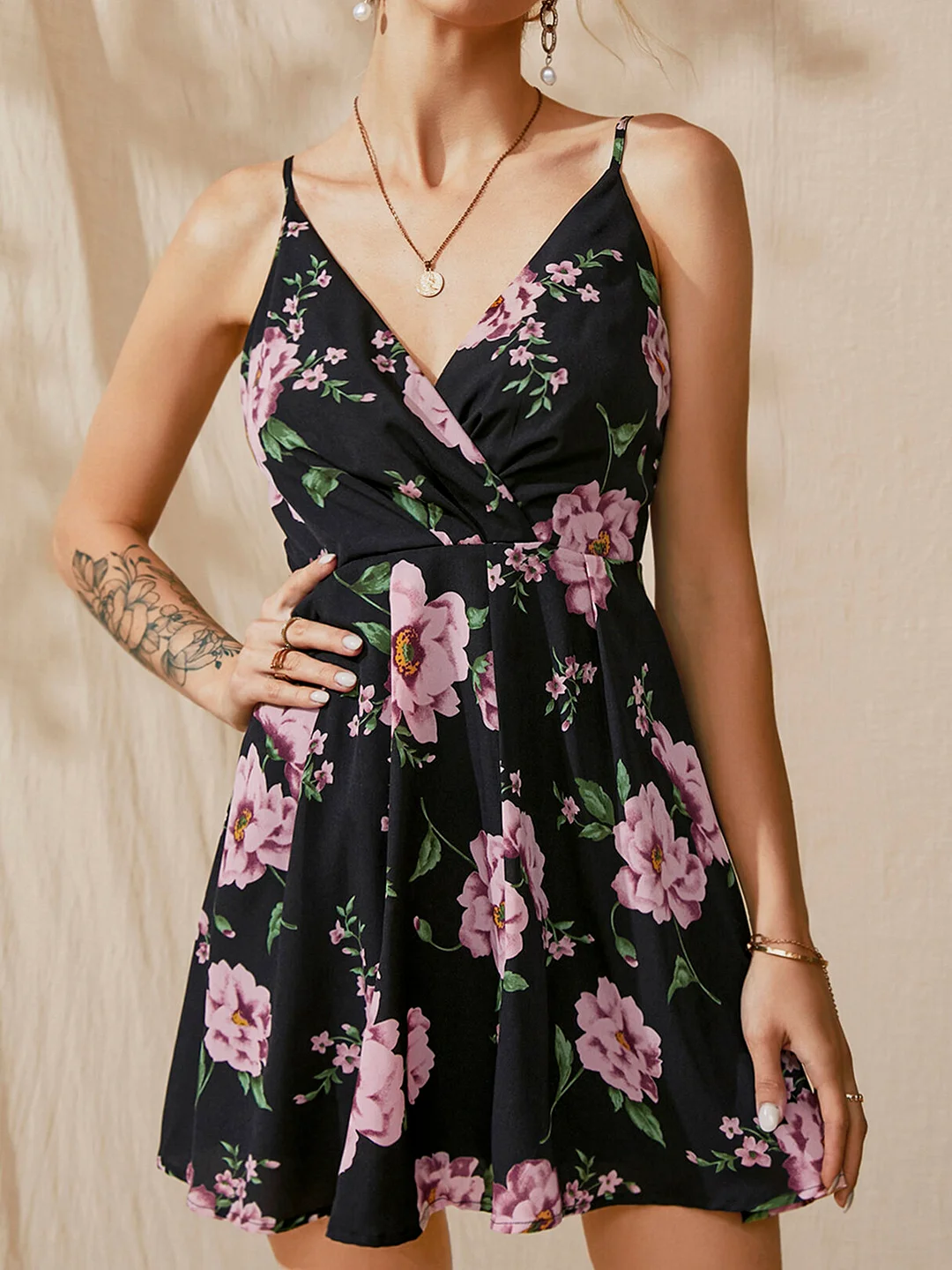 Spaghetti Strap Random Floral Print V-neck Sleeveless Dress