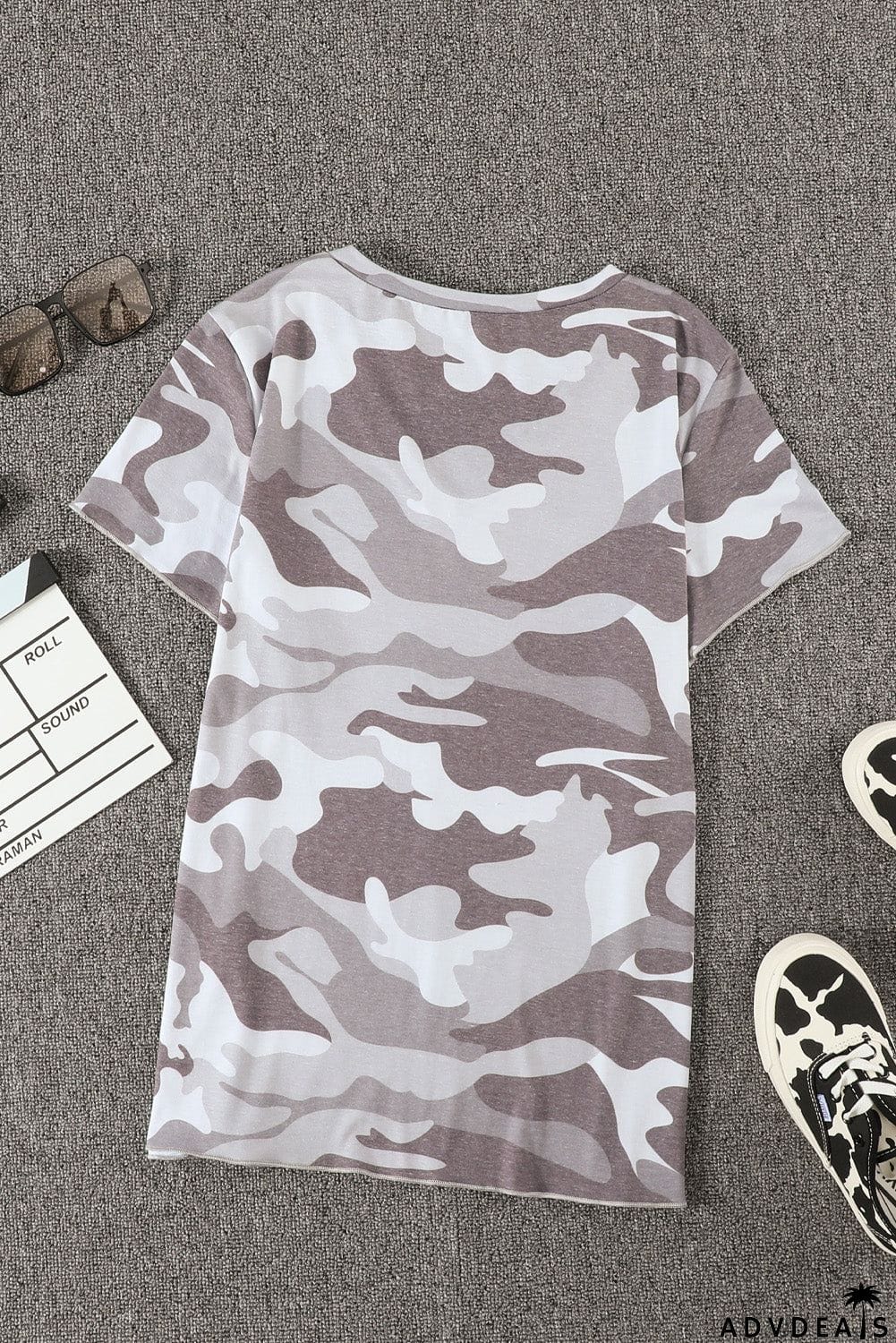 Women's Gray Camouflage Print Short Sleeve Tee