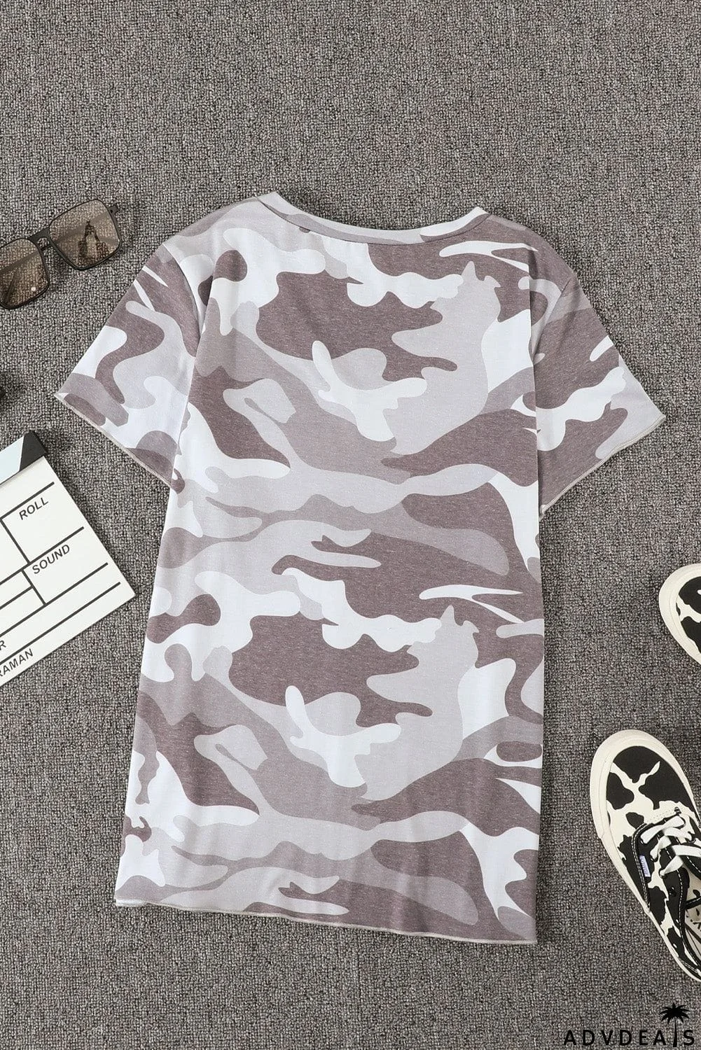 Women's Gray Camouflage Print Short Sleeve Tee