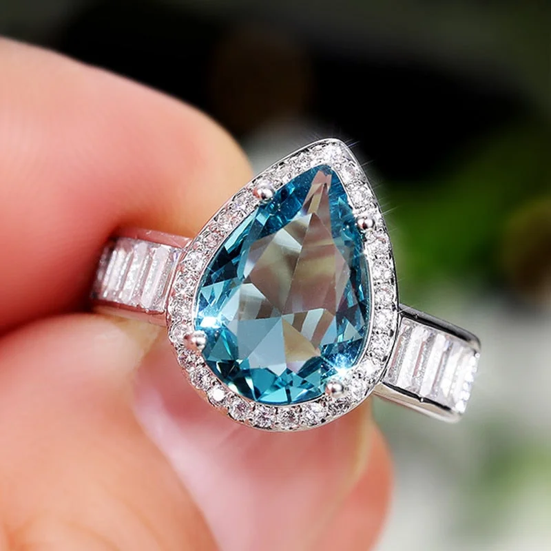 Huitan Gorgeous Sky Blue Pear CZ Engagement Rings for Women Brilliant Female Accessories Party Anniversary Ring Trendy Jewelry