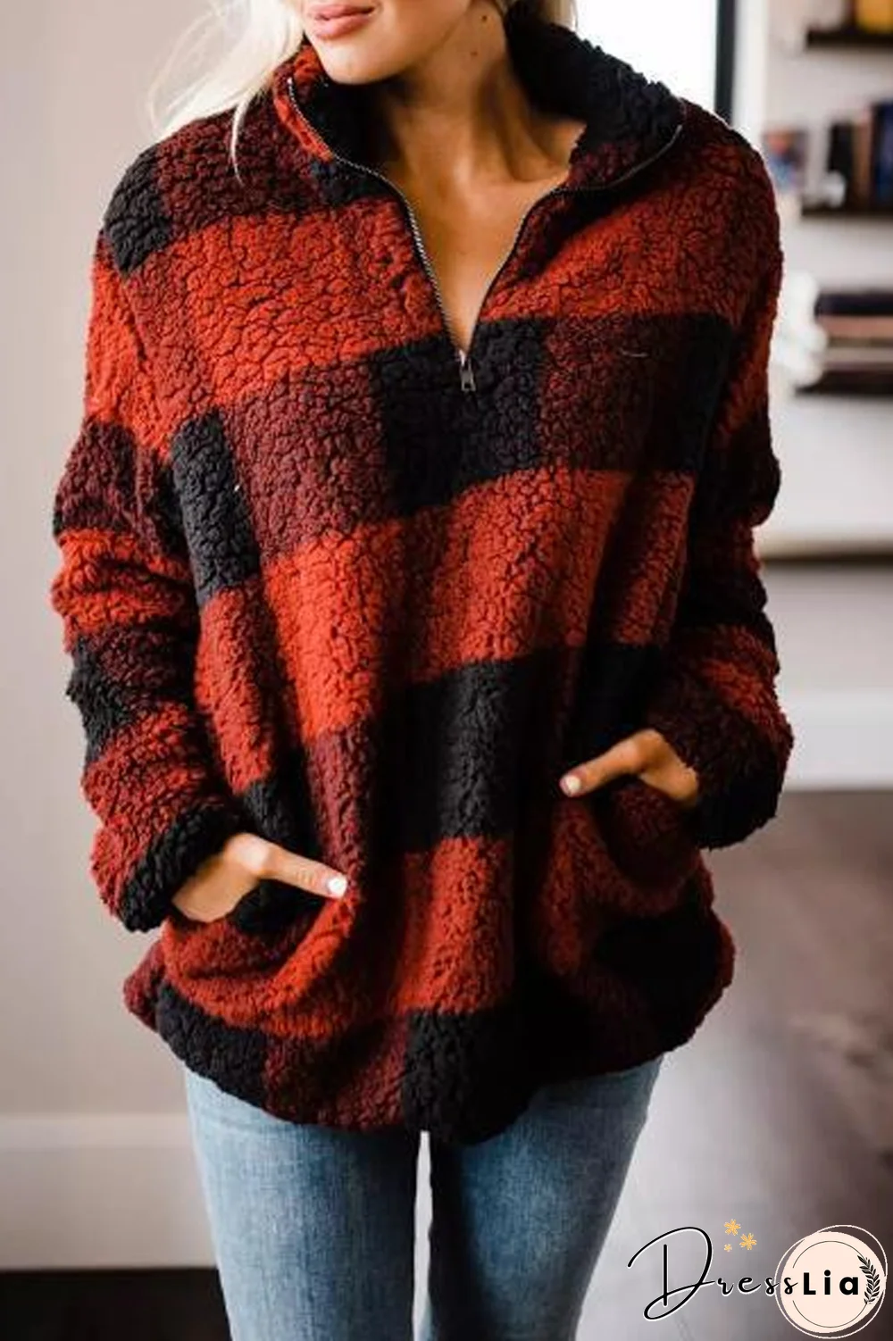 Cube Fluffy Double Pockets Sweatshirt